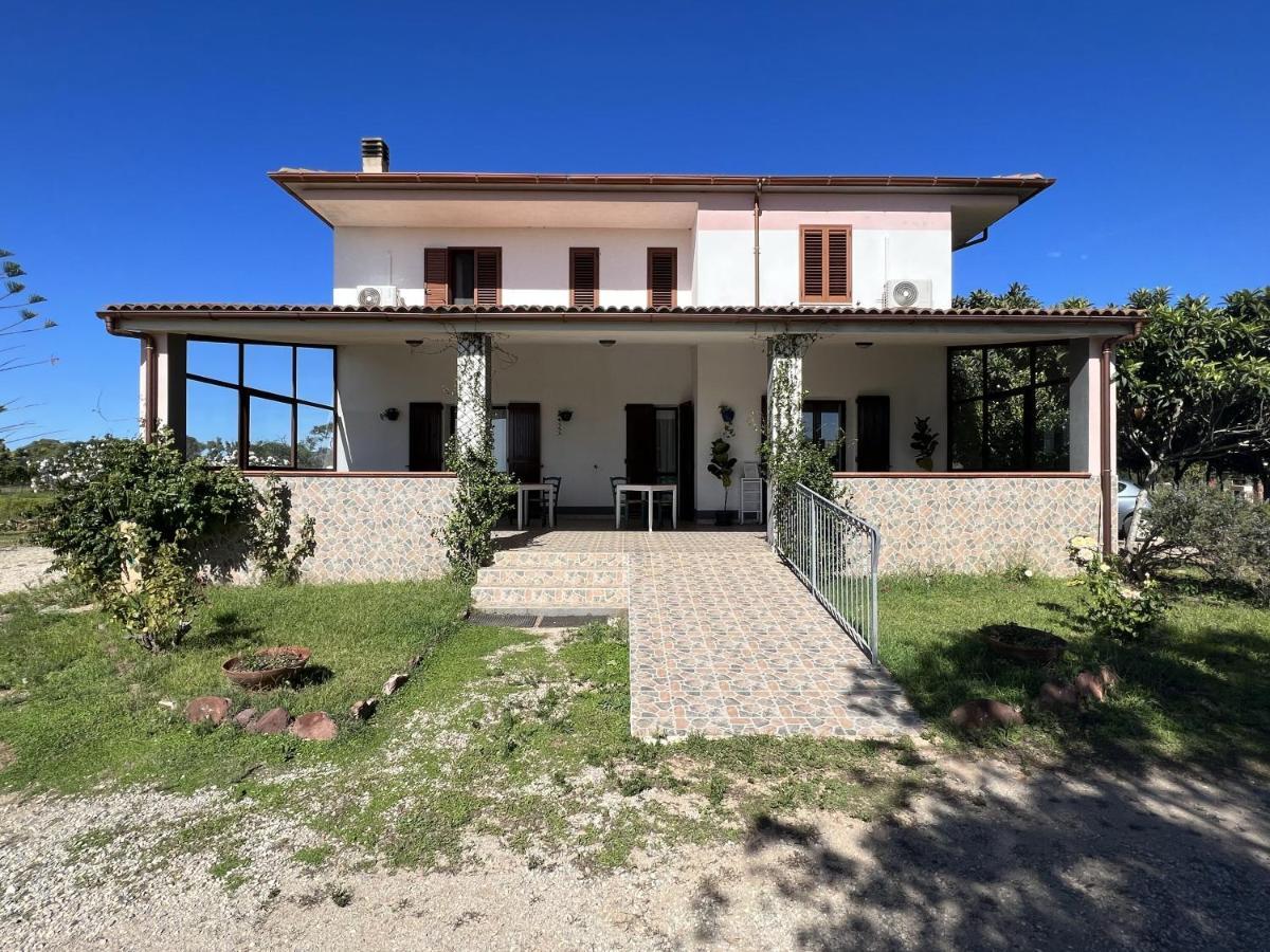 Agriturismo Graziano E Barbara ポルト・コンテ エクステリア 写真