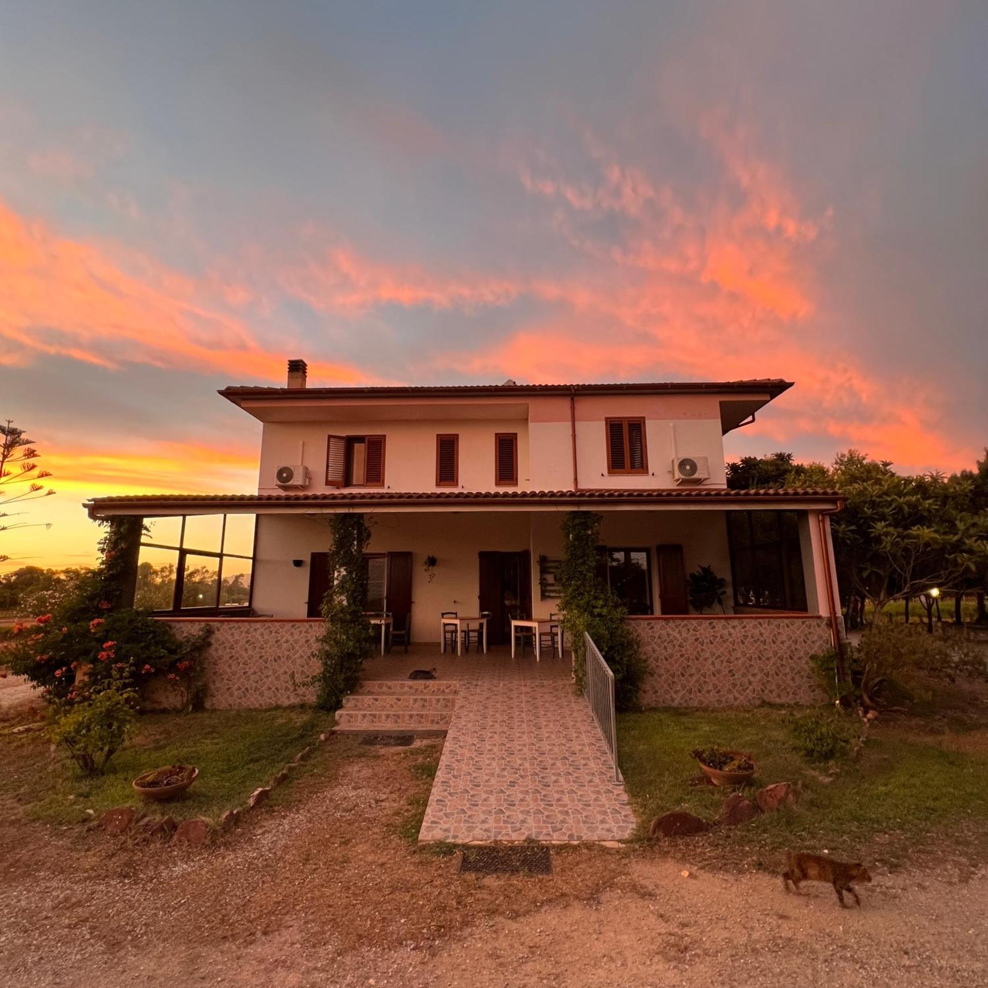 Agriturismo Graziano E Barbara ポルト・コンテ エクステリア 写真